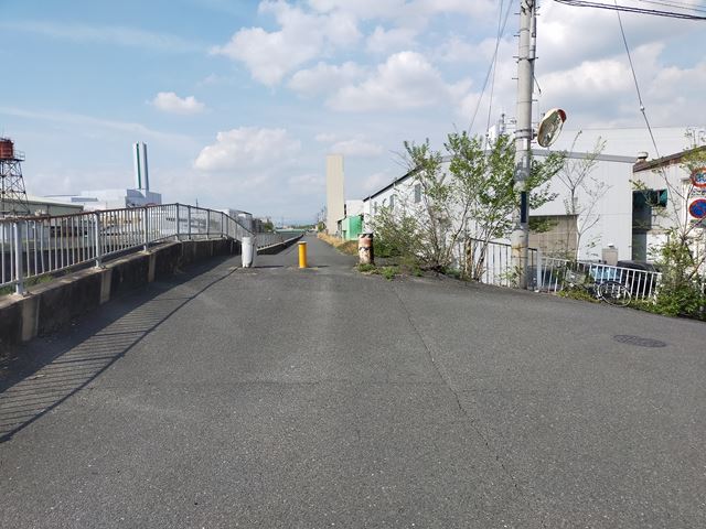 奥は行き止まりです。