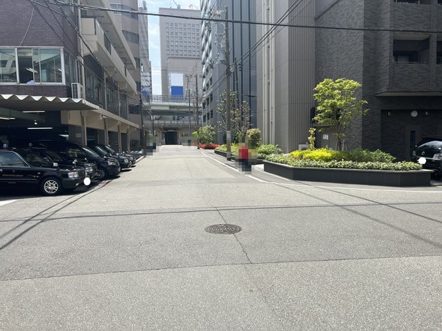 ＪＲ環状線の福島駅から徒歩4分です。