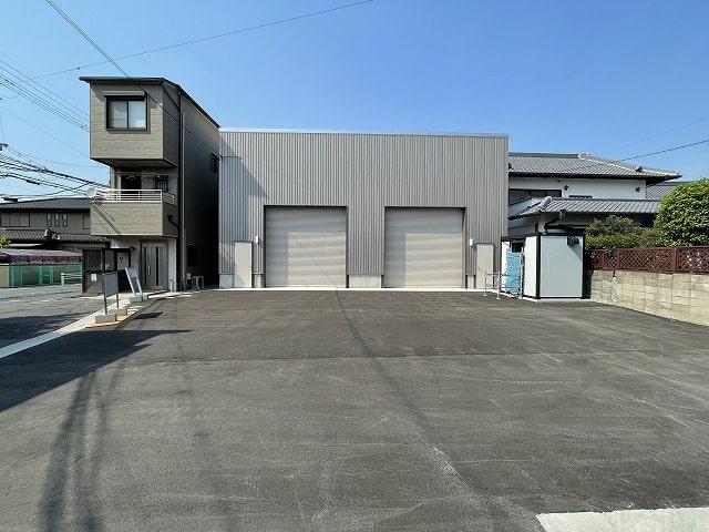 新築倉庫です。