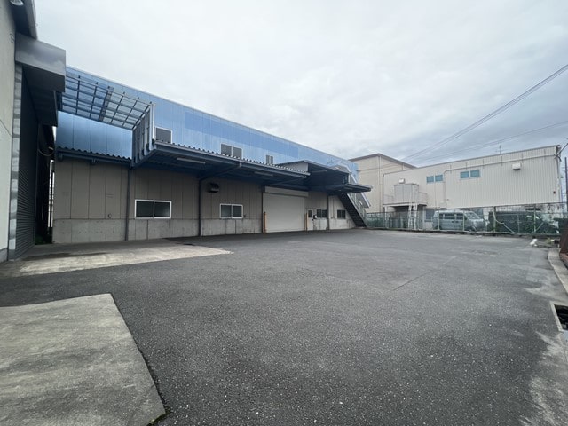 4ｔ車の駐車も可能です。