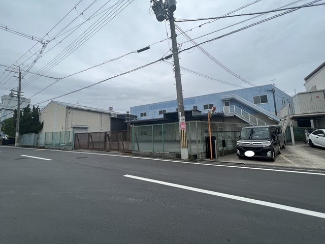 2階に事務所があります。