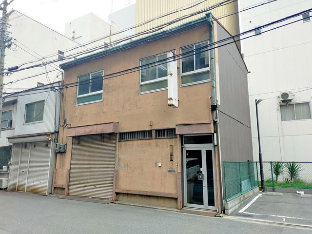 ２階に事務所があります。