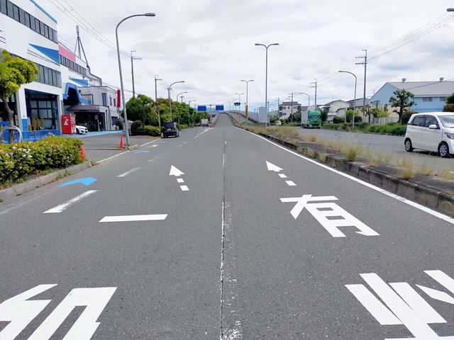 前面道路です。