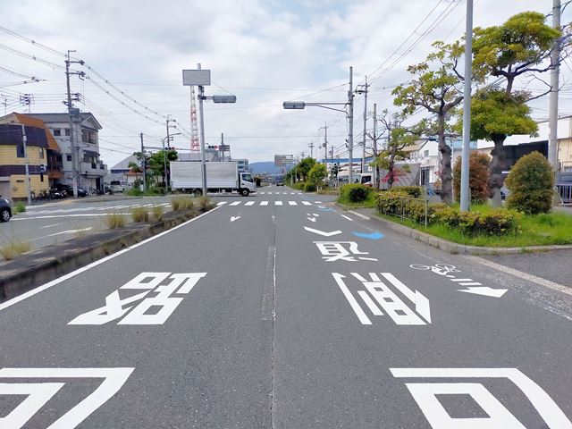 すぐ近くにコインパーキングがあります。