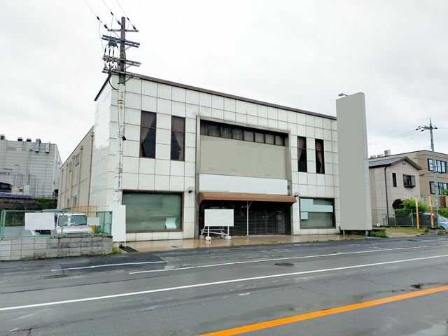 建物裏にも敷地が御座います。