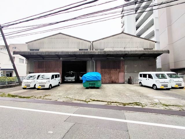 事務所付いてます。