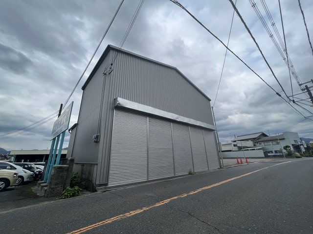 道路沿いのシャッター使用不可です。