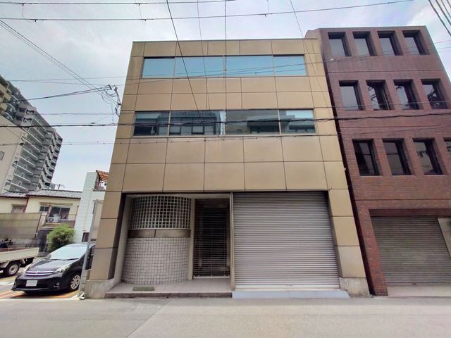 大阪メトロ御堂筋線【中津駅】まで徒歩４分です。