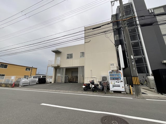 地下鉄と近鉄２沿線利用できます。