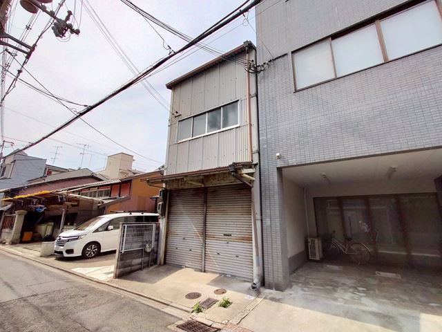 １台分の駐車スペースあります。