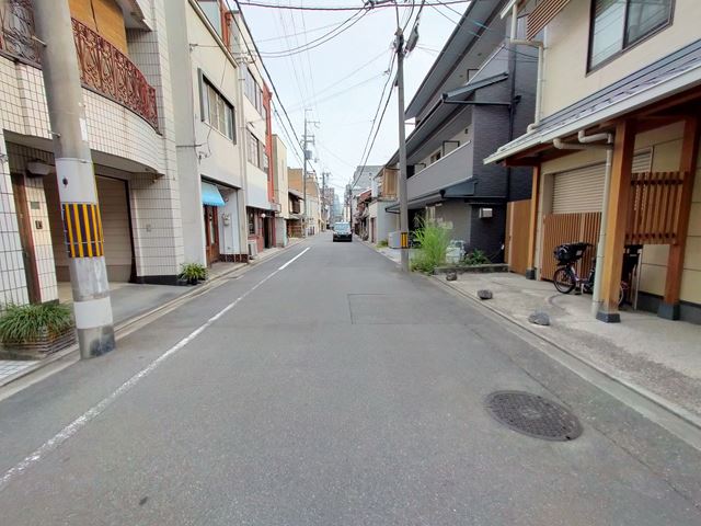 一方通行です。