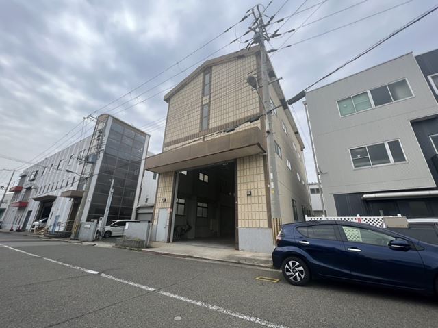 近隣に民家は無いです。