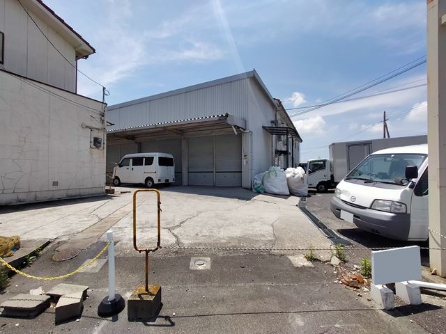 間口が複数あるので入出庫がしやすいです。