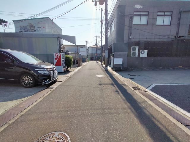 前面道路です。
