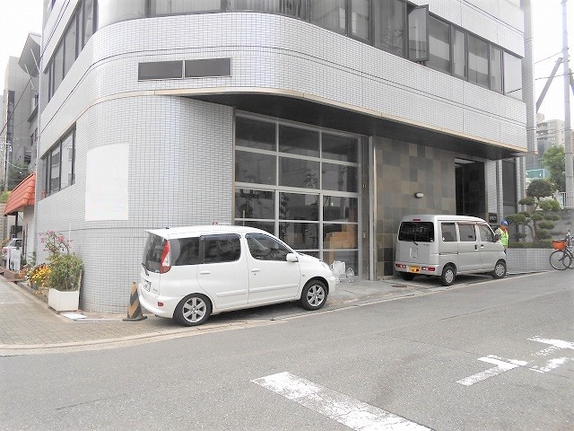 第二種中高層住居専用地域です。