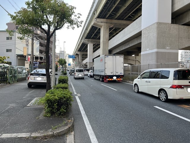 近隣に高速インターが近いです。