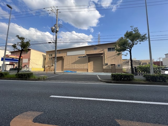 倉庫高さ約5.6ｍあります。