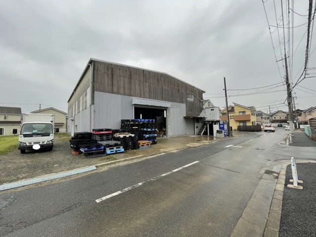 キュービクルは使用不可です。