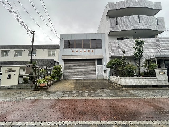 前業種は梱包箱関係の工場でした