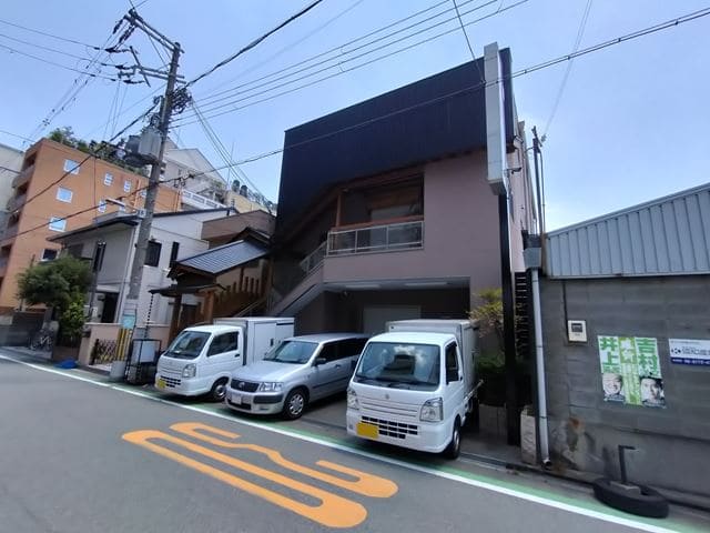 駐車スペース(3台駐車可能)