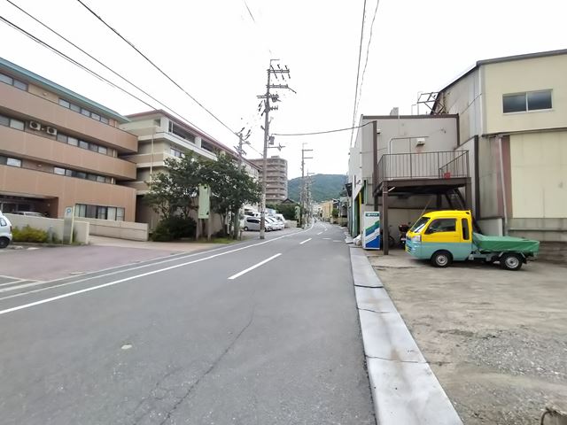 コンビニが近くにあります