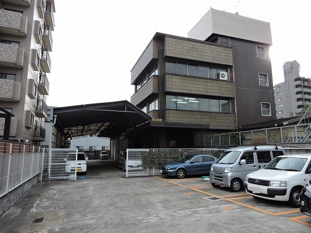 入り口は2つ有ります。