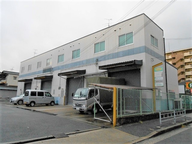 第二種中高層住居専用地域です。