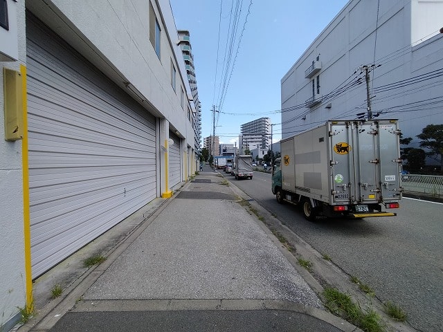 前道も広々