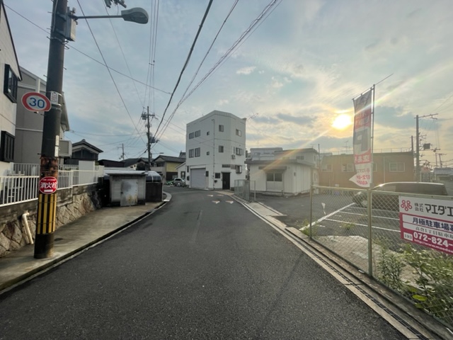 近隣に大型商業施設あり