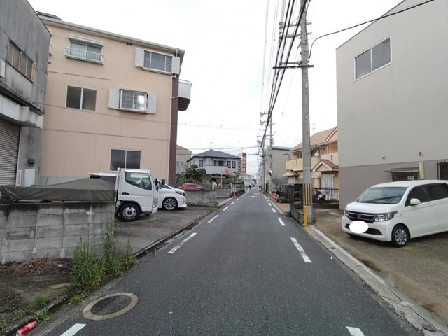 2ｔ車の通行がギリギリです。