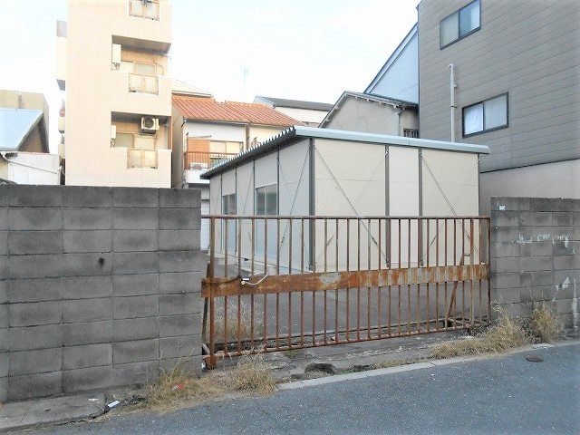敷地内に駐車可能です。