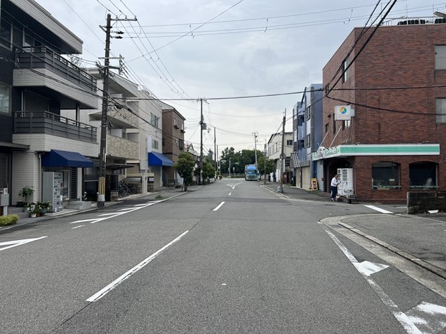 道幅約11.0ｍあります。
