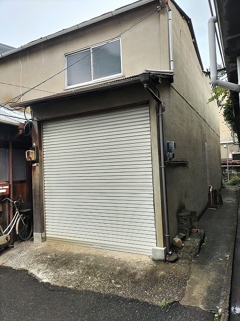 建物側面