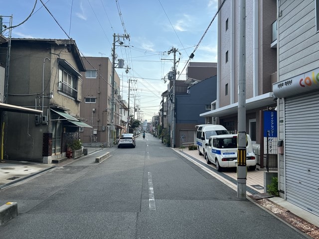 2ｔ車の通行がギリギリです。