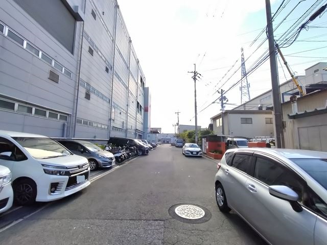 近隣にコンビニあり
