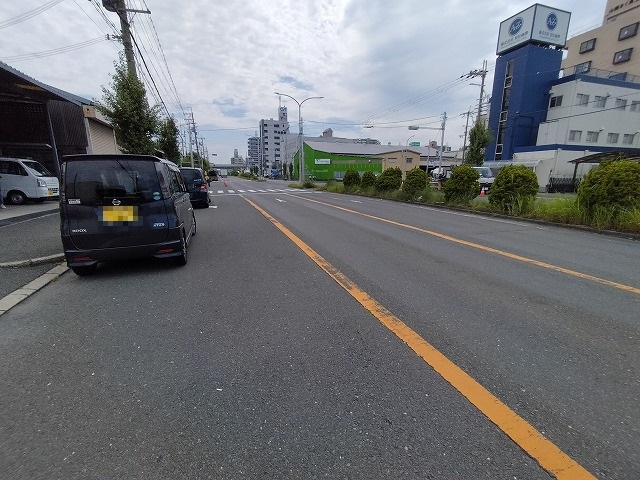 建物前道