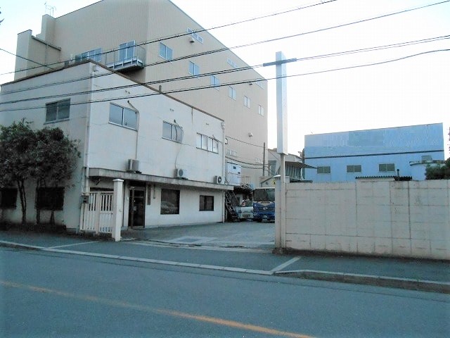 工業地域です。賃貸借部分は現地にてご確認をお願いします。