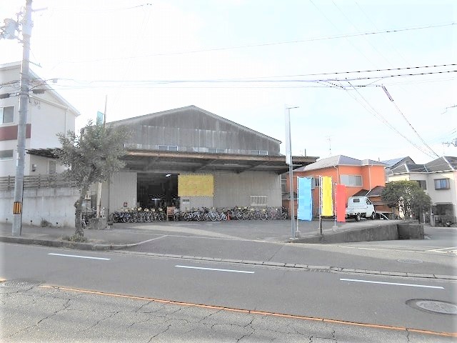 第一種中高層住居専用地域です。