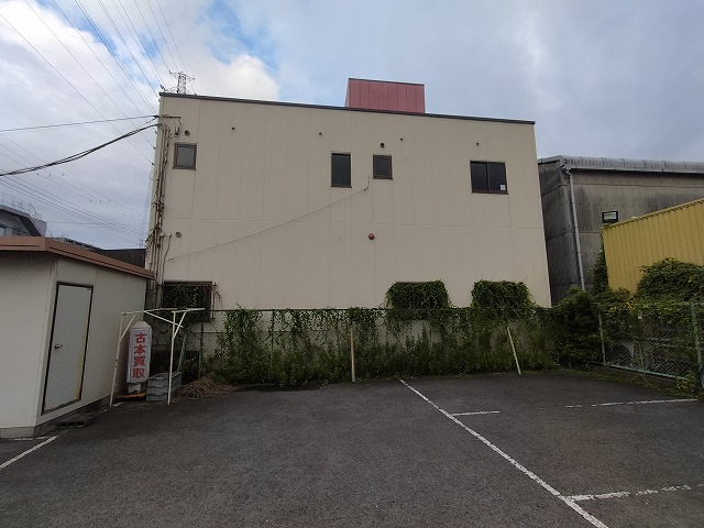 建物側面
