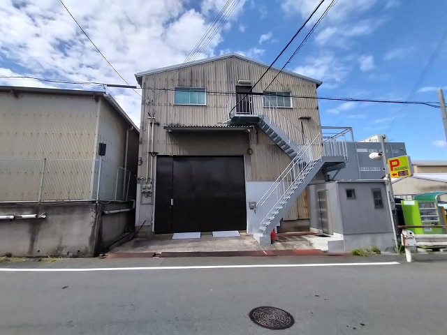 建物正面