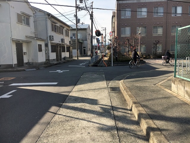 前面道路です。