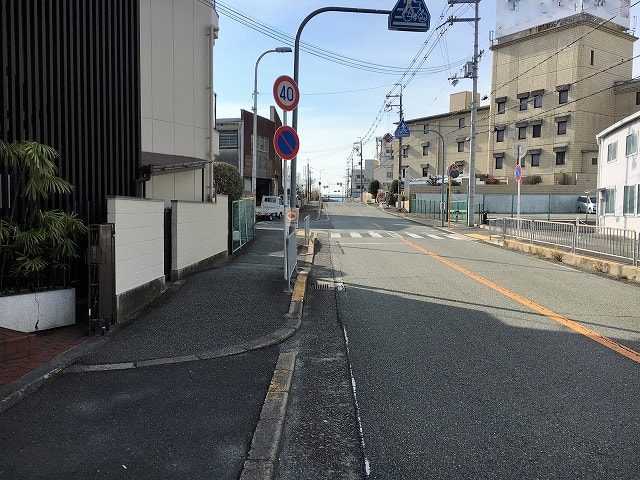 前面道路です。