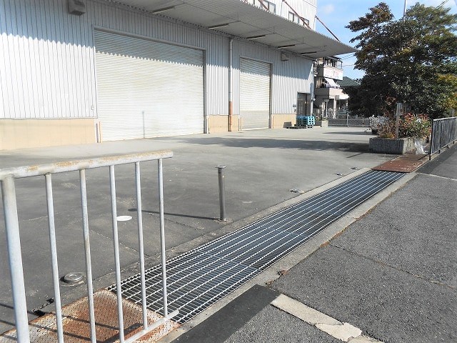 前面空地あります。