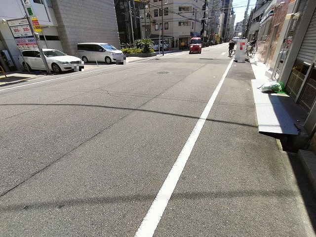 前面道路も広め