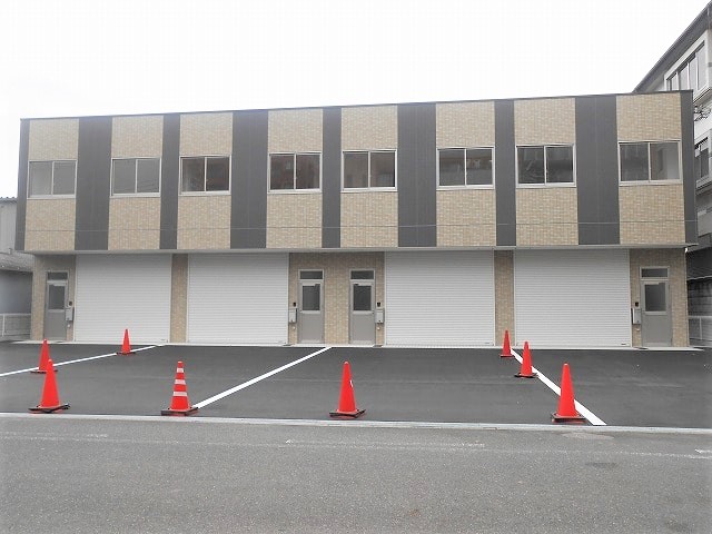 第二種中高層住居専用地域です。