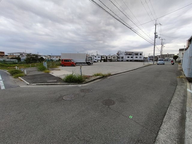 近隣に民家あり