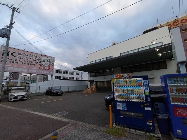 電動シャッター２ヶ所あり