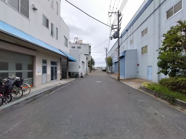 近隣にコンビニあり