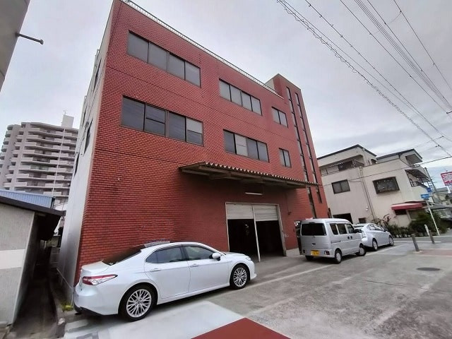 ３階建陸屋根
