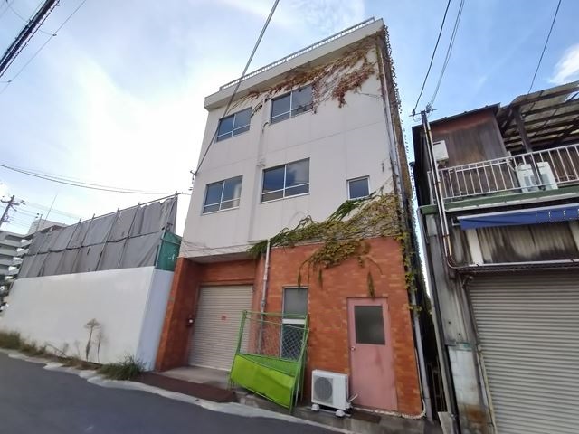 3階建て倉庫・工場